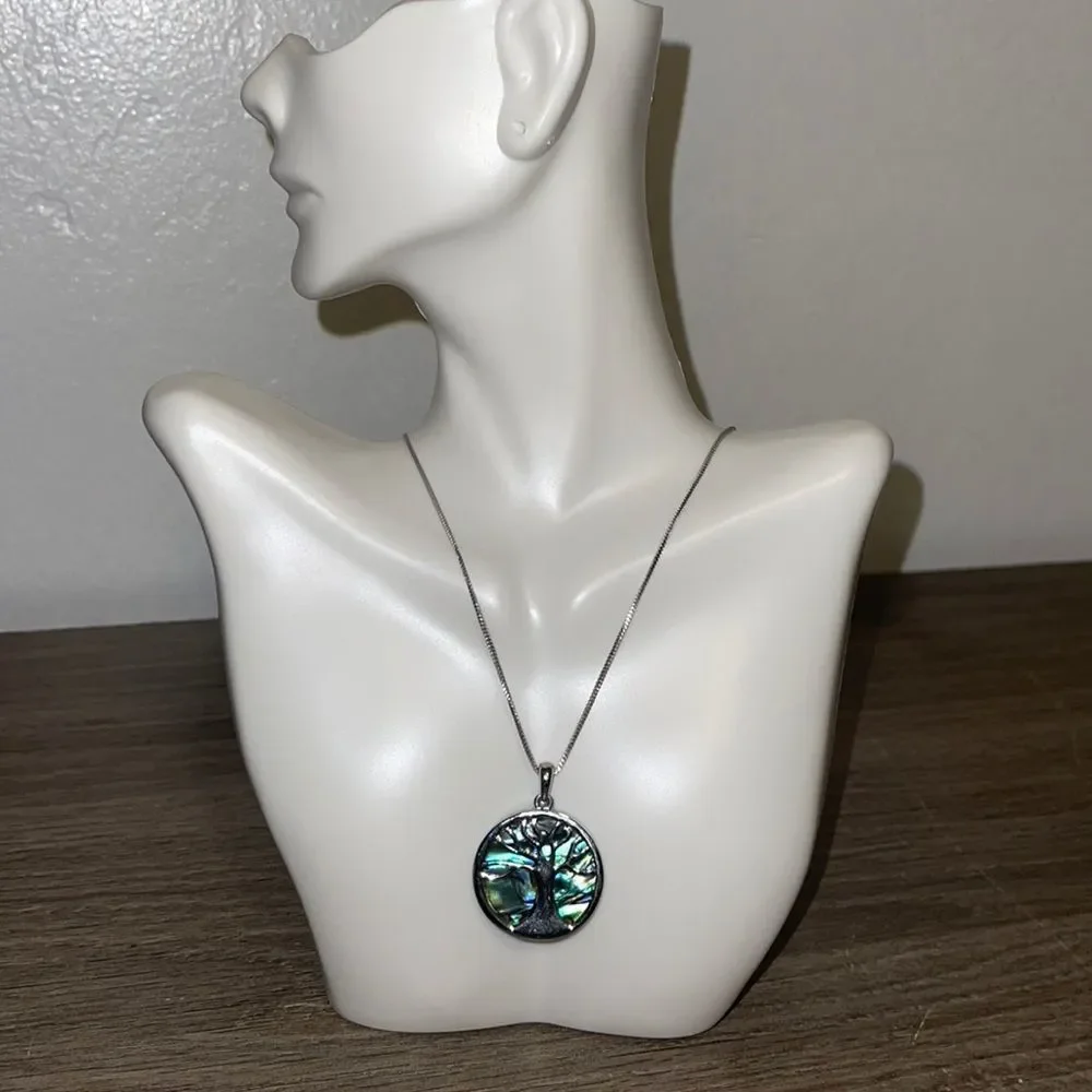❤️sold❤️The Family Tree Avalon Necklace in Sterling Silver. Size 18” - Picture 1 of 3